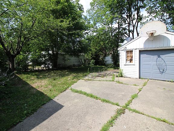 3rd image of 20689 Kingsville St