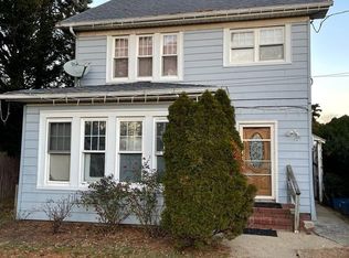 12 Washington Ct, Hempstead, NY 11550
