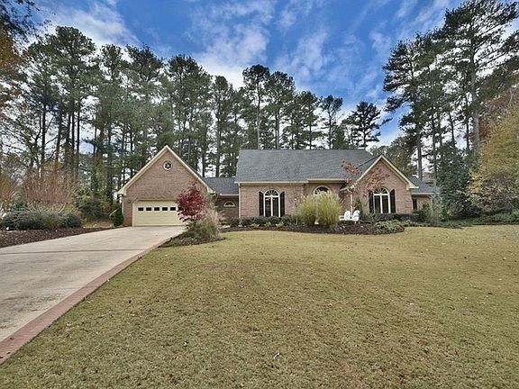 3rd image of 2900 Laurel Green Ct