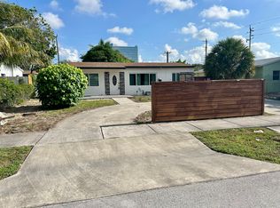 561 NE 61st St, Oakland Park, FL 33334