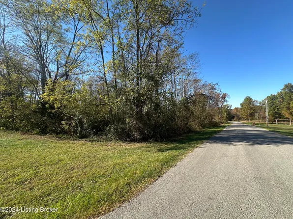 18 Freesia Ct, Brandenburg, KY 40108