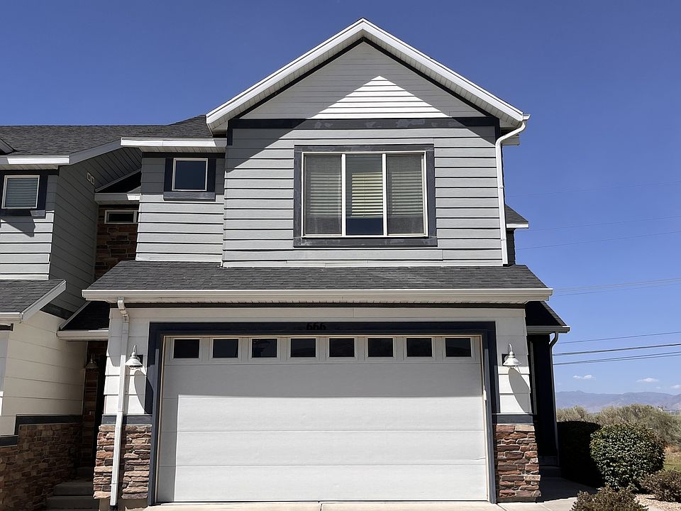 1st image of 666 W Gallant Dr