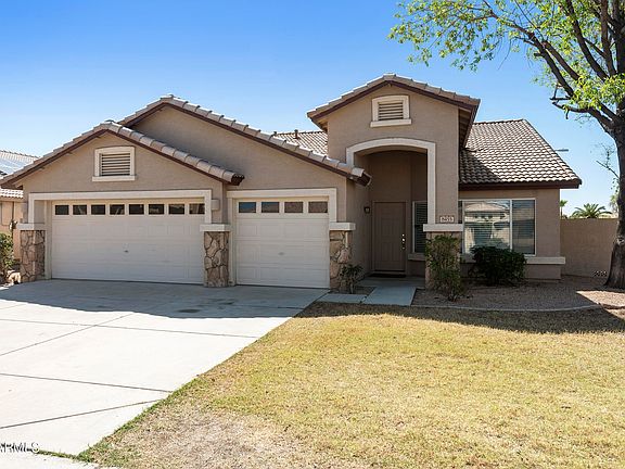 2nd image of 8455 W SHAW BUTTE Drive