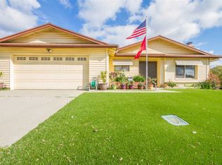 762 S Wisconsin Ave, Fallbrook, CA 92028