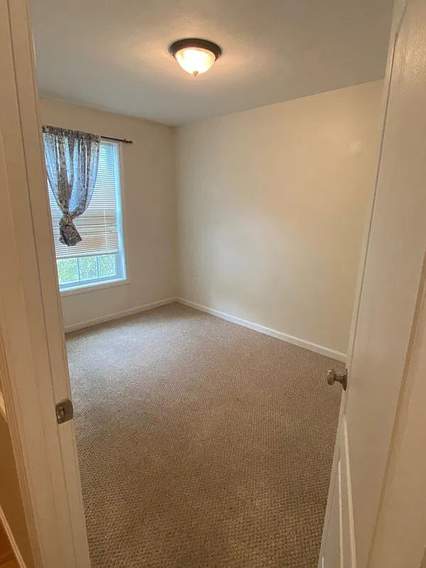 2 bed, 2.0 bath, 958 sqft, $2,000 — Photo 2