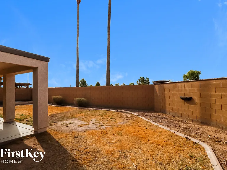 7227 W Saint Charles Ave — Photo 15