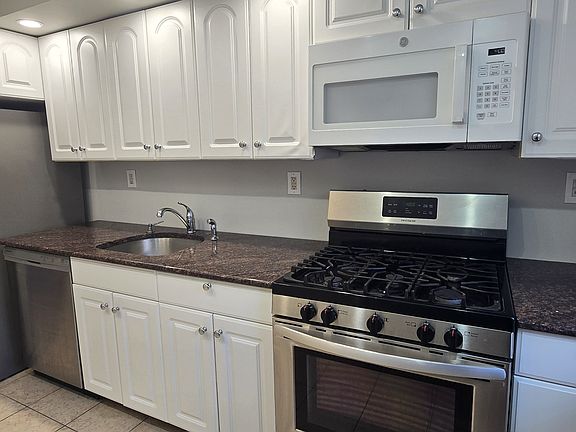 5th image of 220 Prospect Ave APT 1B