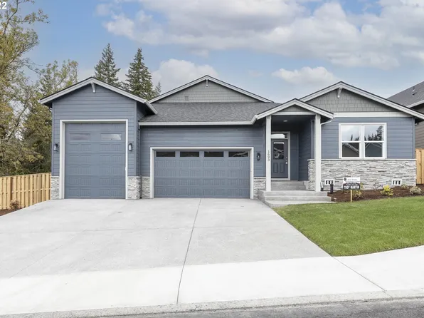 1372 NE Christine St, Estacada, OR 97023