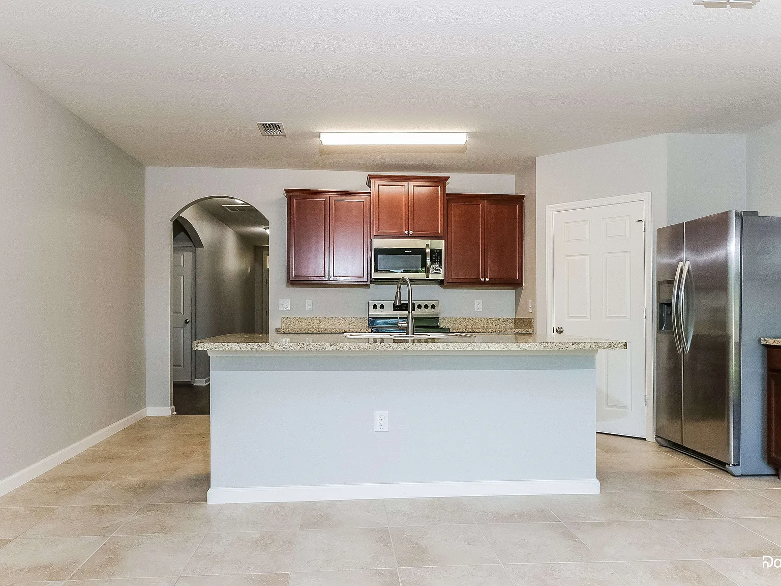 4 bed, 2.0 bath, 1872 sqft, $2,725 — Photo 4
