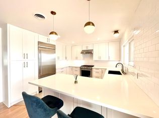 5556 Ladybird Ln, La Jolla, CA 92037