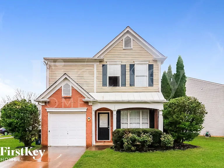 1658 Heyford Cir NW — Photo 1