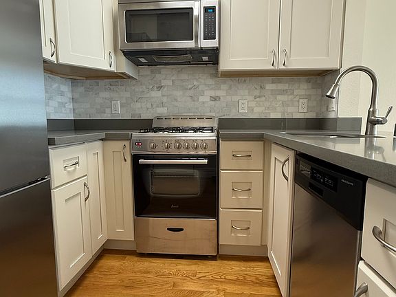 3rd image of 254 Divisadero St APT 2