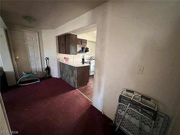 4th image of 18 Matta Ave