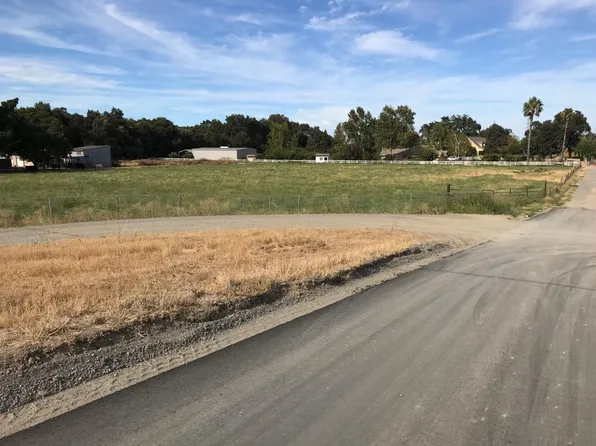 2312 Garden Hwy, Sacramento, CA 95833