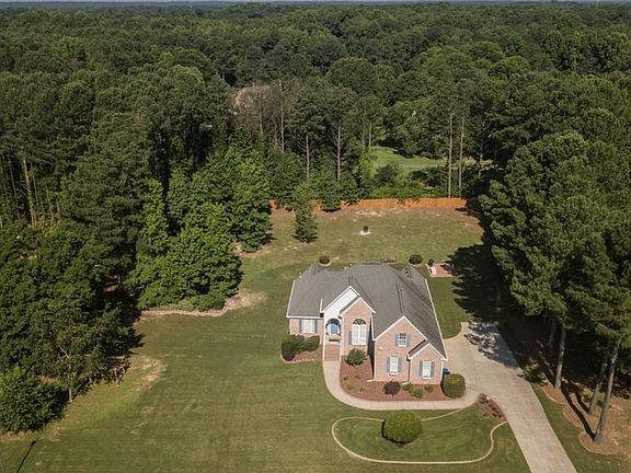 2nd image of 220 Normandy Dr