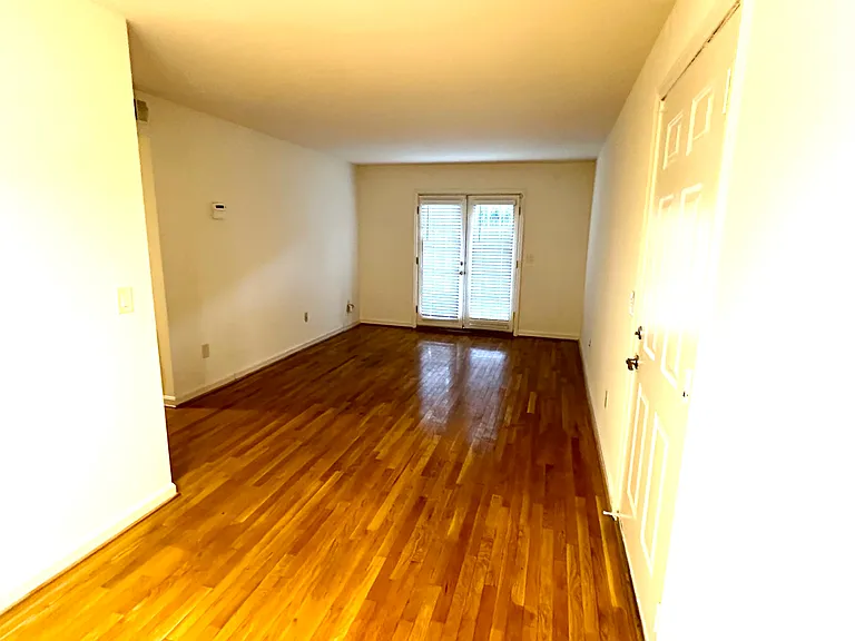 2118 Acklen Ave #64 — Photo 9