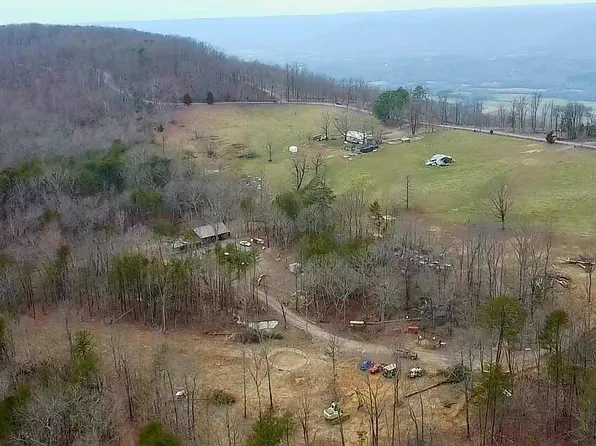 1482 Patton Rd, Signal Mountain, TN 37377