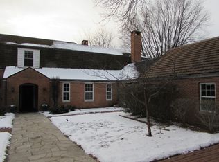 3305C Walden Ln, Oshkosh, WI 54904