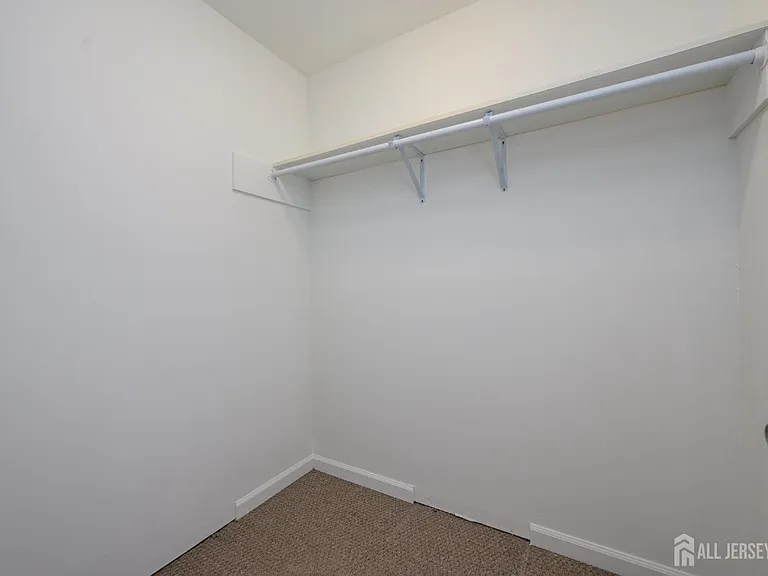 438 Belgrade St — Photo 30