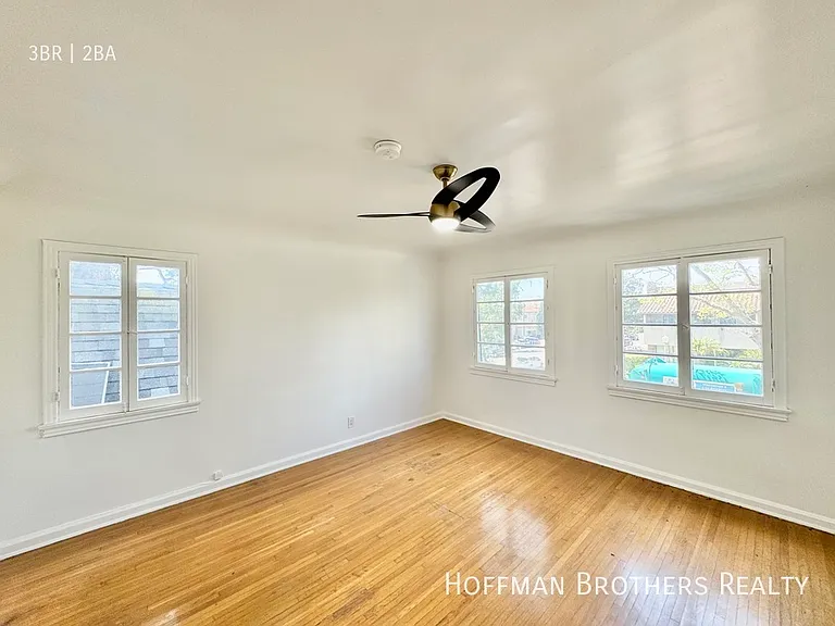 302 N Mansfield Ave #A — Photo 17