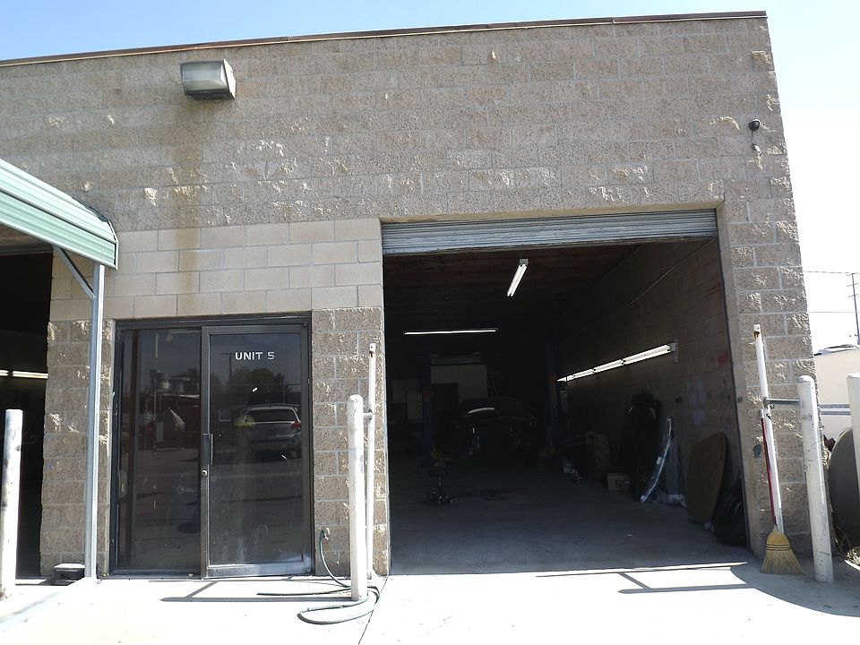 2nd image of 161 W Mill St Ste 5