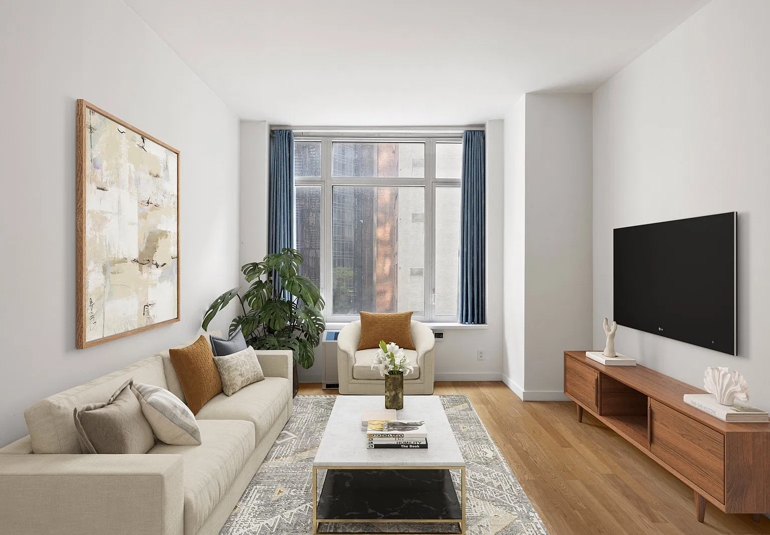 325 Fifth Avenue — Photo 1