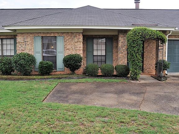 2nd image of 6541 Ashton Cir