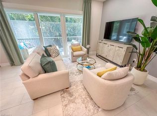 232 Indies Dr E UNIT 201, Naples, FL 34114