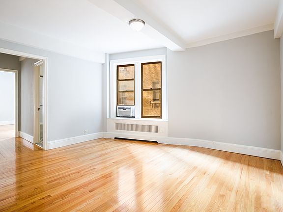 4th image of 55 W 11th St APT 4E