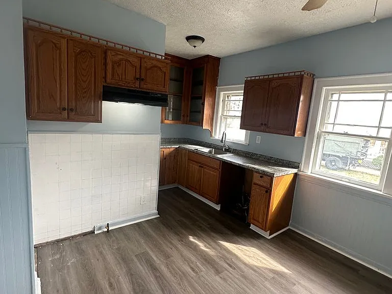 5130 Theodore St — Photo 2