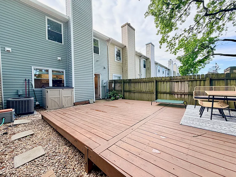 326 Harrier St — Photo 27