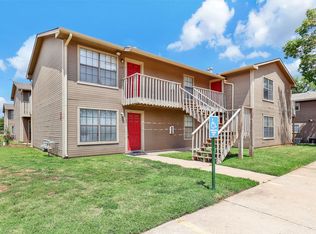 Spacious two-bedroom home available today!, Wichita, KS 67212