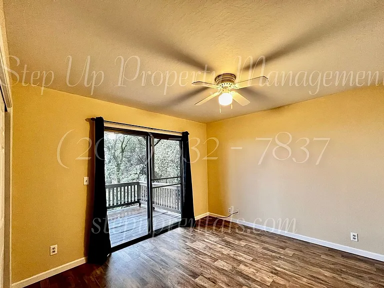 537 E Bald Mountain Rd — Photo 20