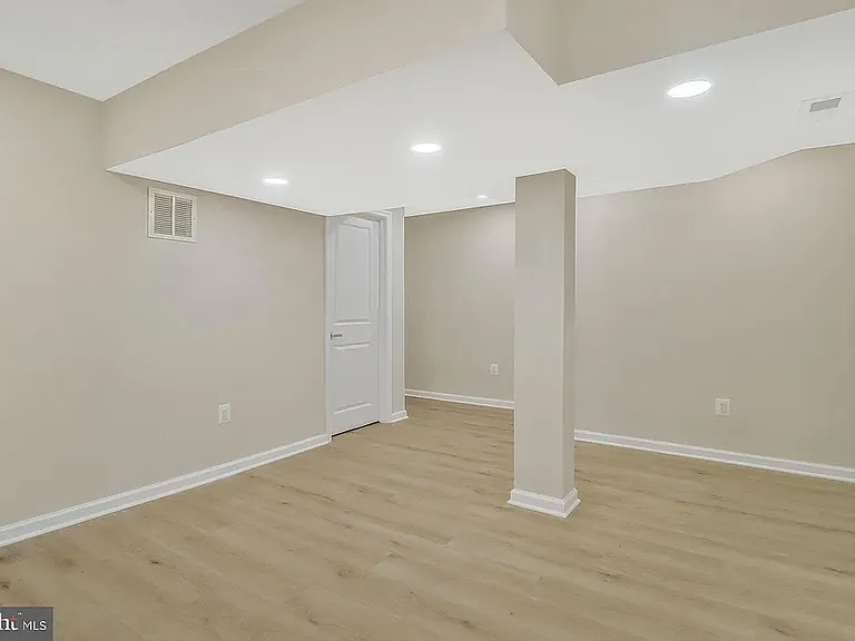 444 Kenyon St NW — Photo 39