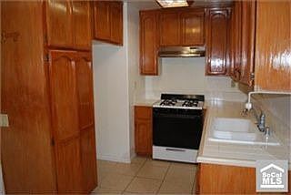 2nd image of 209 N Coffman St
