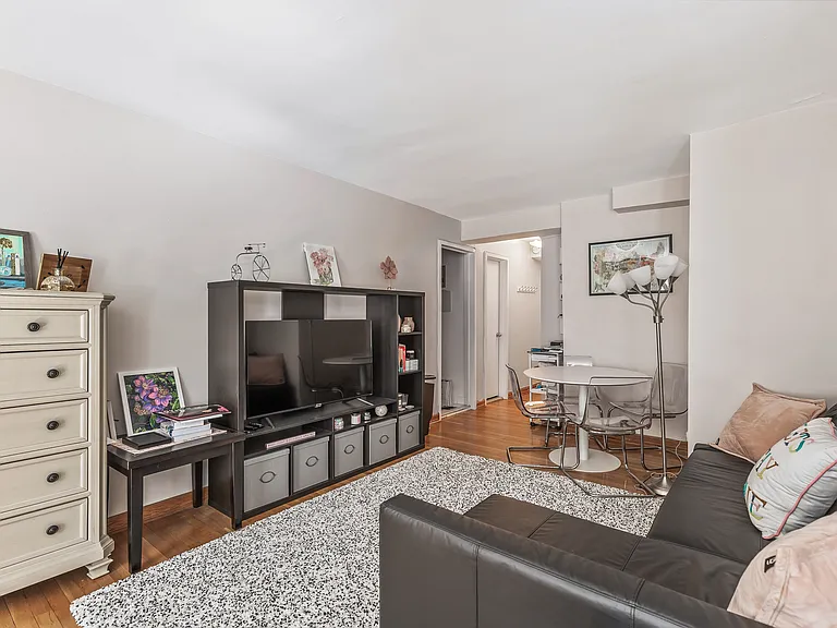 25 W 13th St #2BN — Photo 3