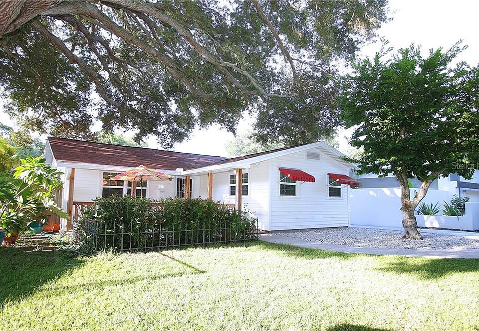 1st image of 8118 37th Ave N
