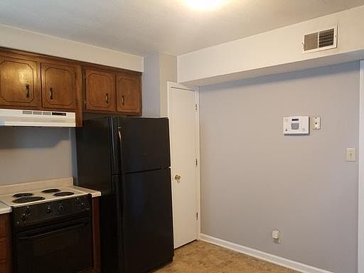 1st image of 365 Peabody Dr APT 4