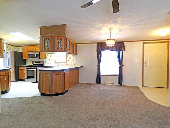 4th image of 408 E 1st St