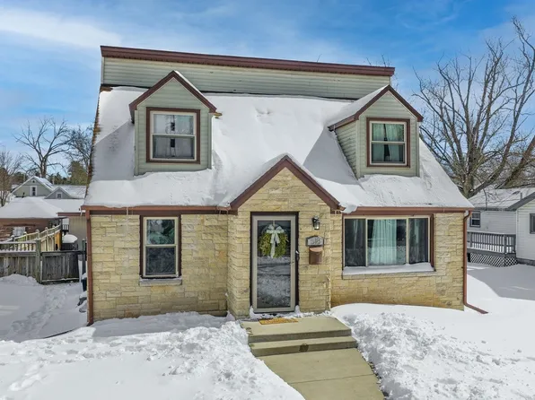 518 Church St, Wisconsin Dells, WI 53965