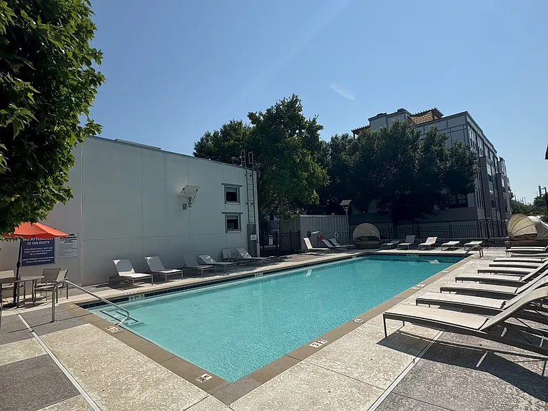 1661 La France St NE #407 — Photo 53