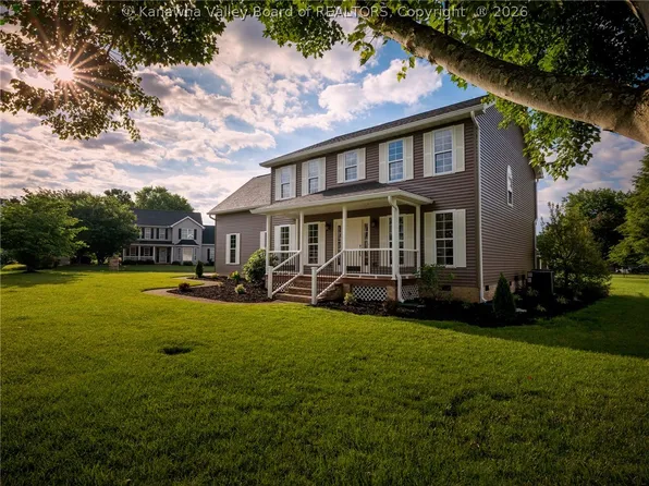 1 Meadow Ridge Dr, Hurricane, WV 25526
