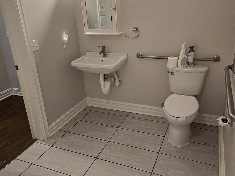 117 W 2nd St #101 — Photo 5