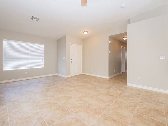 3rd image of 3011 W Hammer Ln