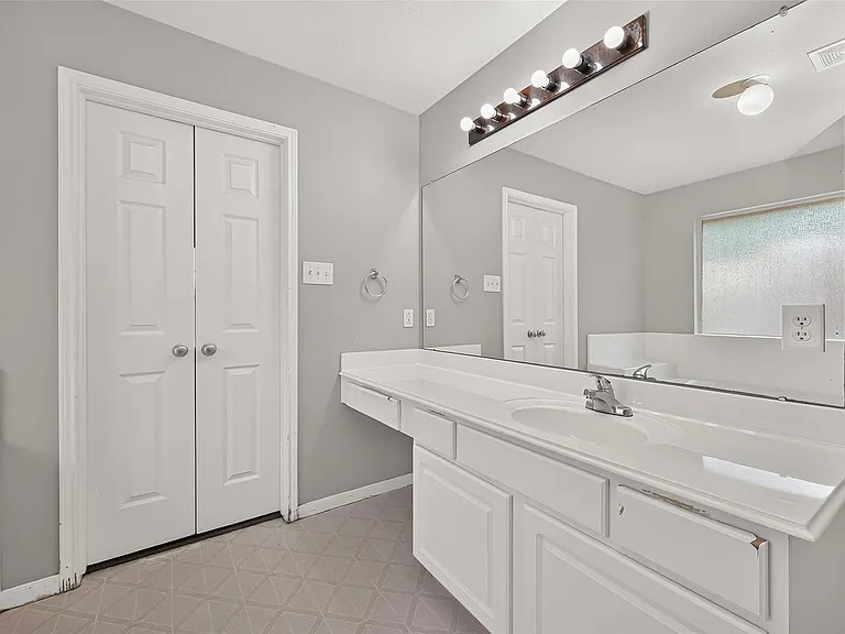 10031 Magnolia Way — Photo 43