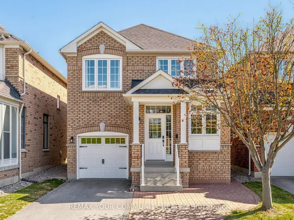 15 Catherina St, Markham, ON L6C 2L6