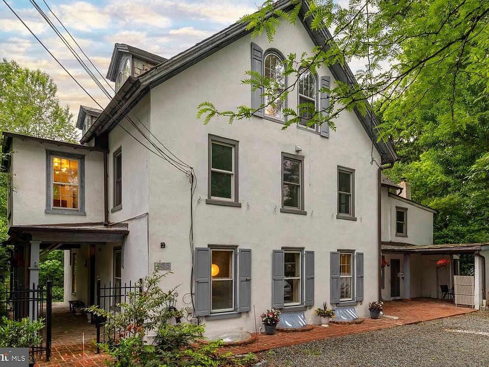 1st image of 35 Violet Ln