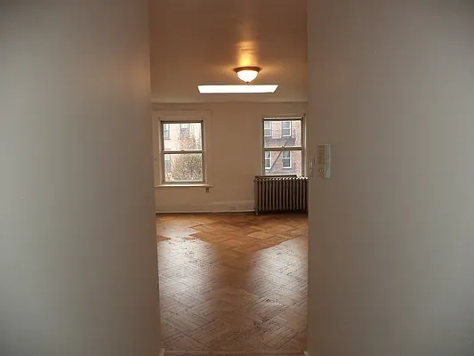 Rented by Century 21 American Homes | media 2