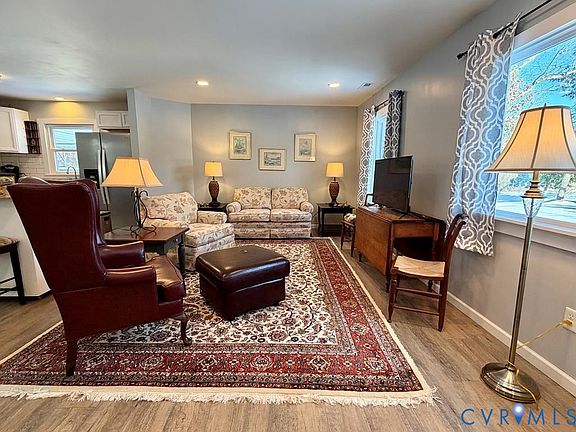 5th image of 2539 Hampton Hall Rd