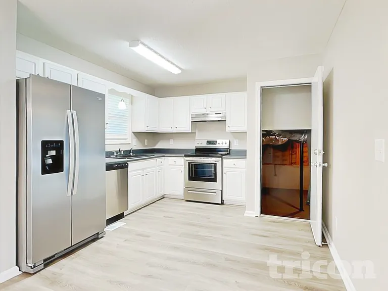 7 Adair Cv — Photo 5